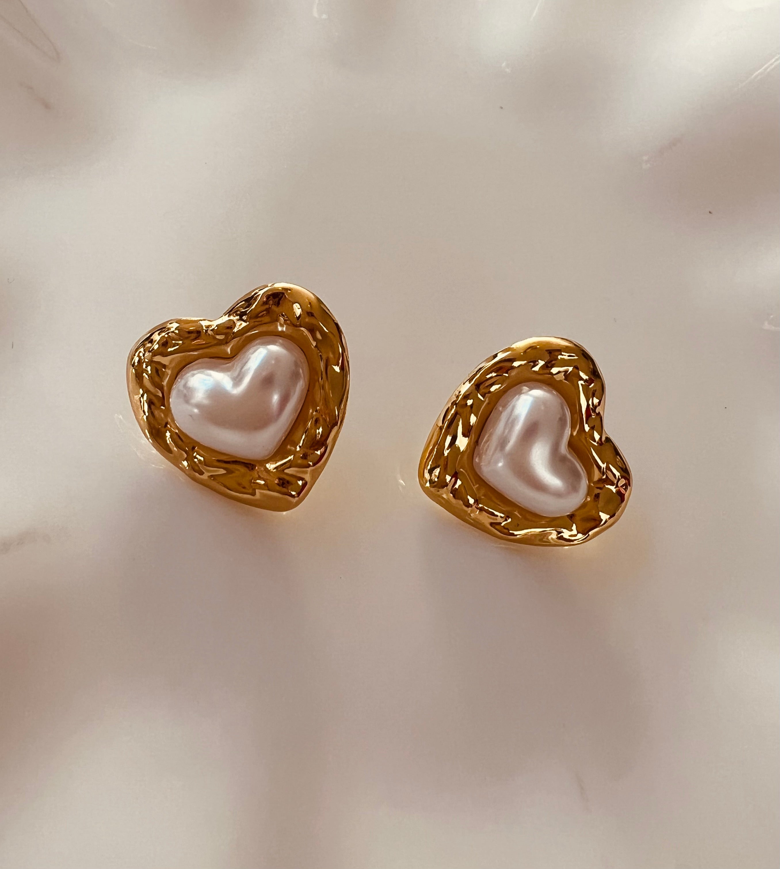 Aretes corazón perla