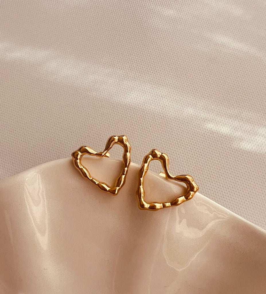 Aretes Corazón Trenzado